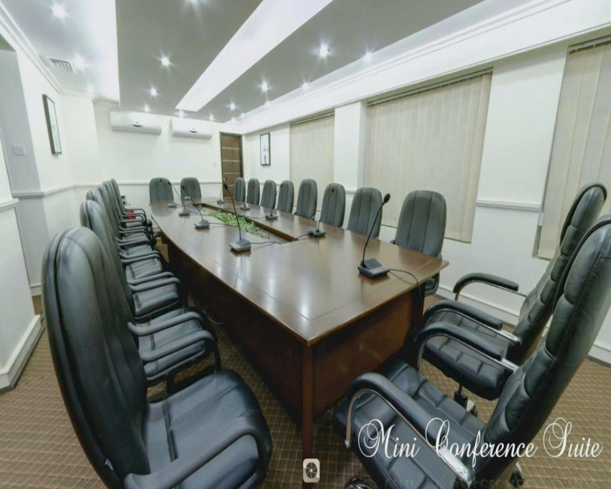 Hotel Agrabad Limited Chittagong Esterno foto